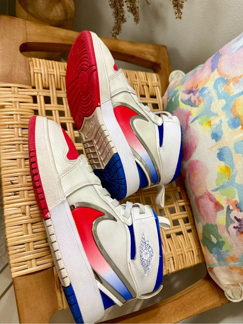 Nike Kids High-Top Sneakers in White, Red & Blue